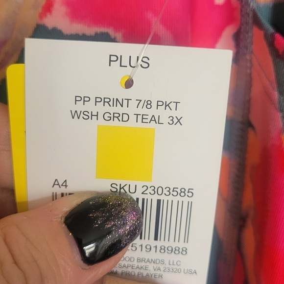 Pro player moisture wicking 7/8 legging w/2 pockets. Sizes large-3X avail. NWT - Picture 4 of 14